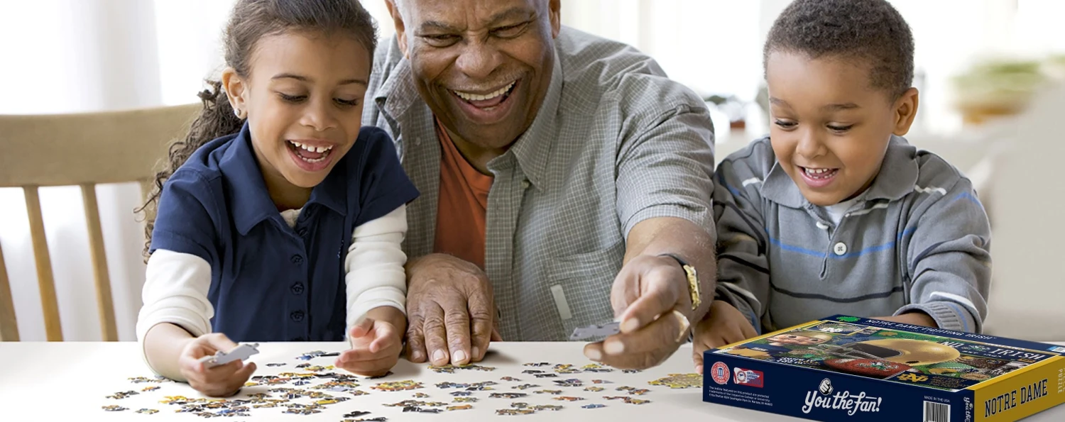 Notre Dame Fighting Irish (950455) - 500 Pieces 5 Notre Dame Fighting Irish (950455) - 500 Pieces - Image 3